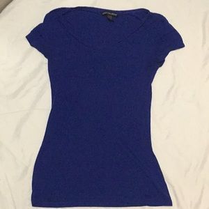 Early 2000s aesthetic dark blue tshirt